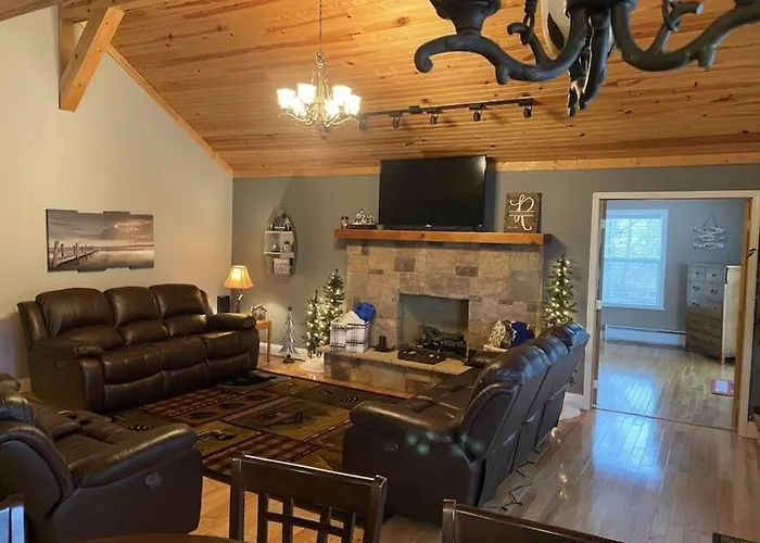 Lakehouse Hot Tub & Pool Close To Ark Encounter